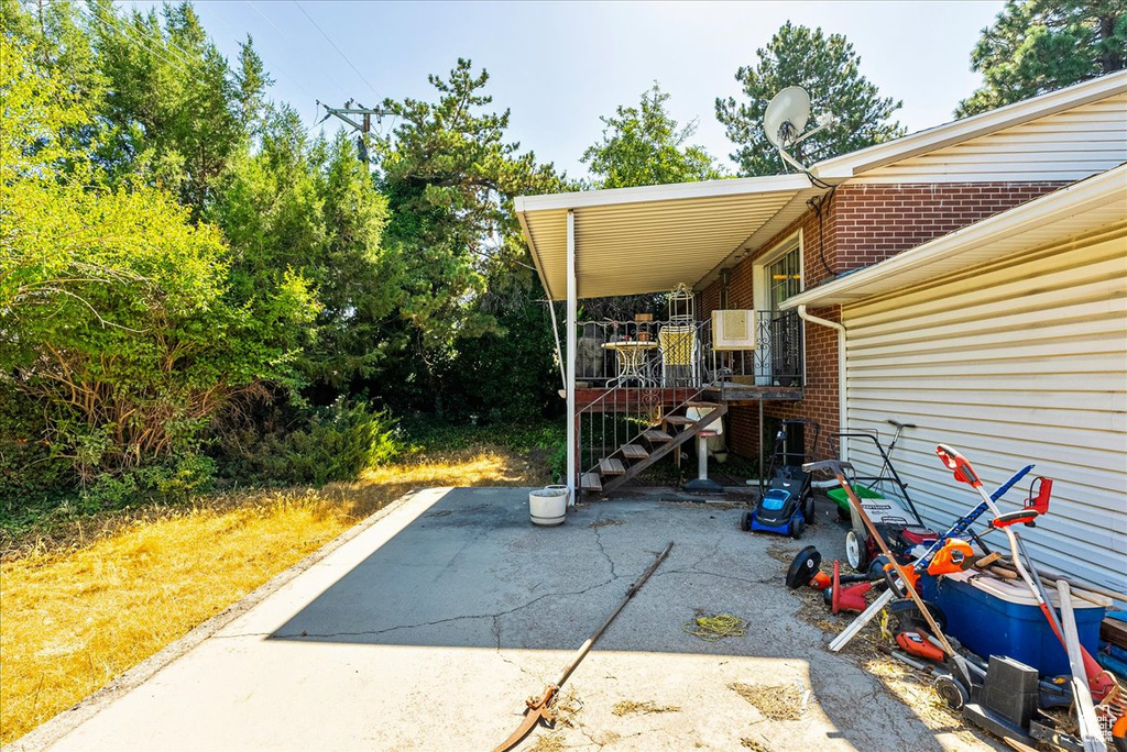 2095 E ROLLING KNOLLS WAY Cottonwood Heights, UT 84121