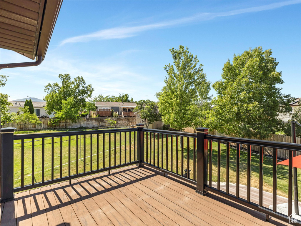 5766 W TUCKINGTON CIR Kearns, UT 84118