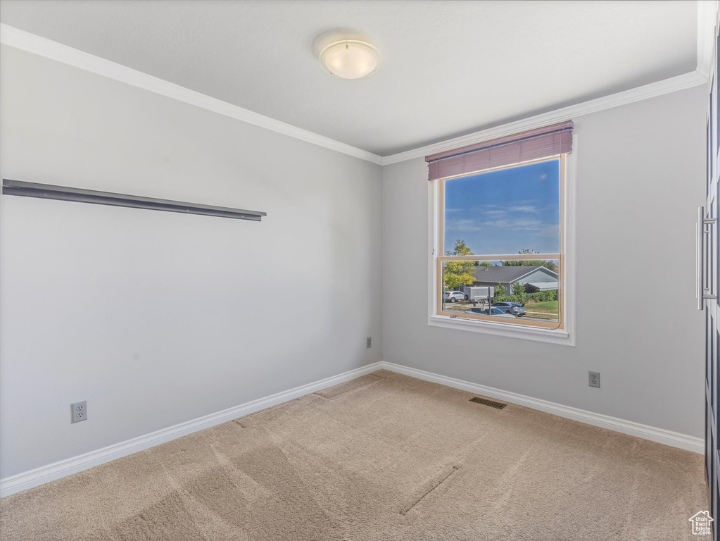 5766 W TUCKINGTON CIR Kearns, UT 84118