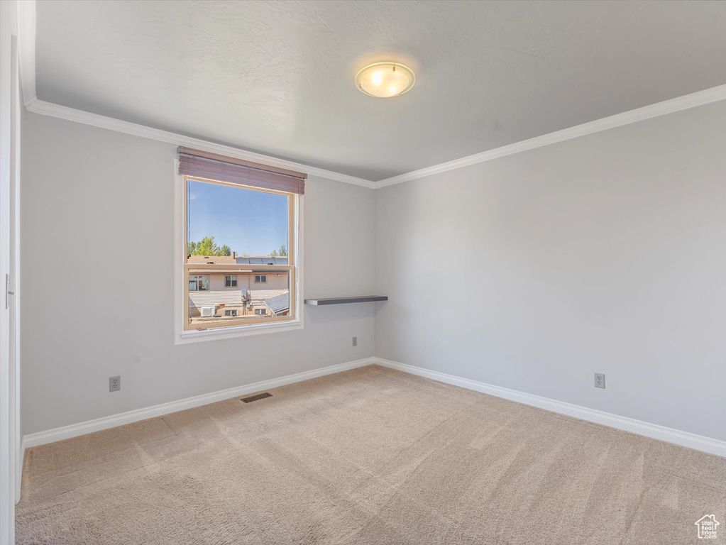 5766 W TUCKINGTON CIR Kearns, UT 84118