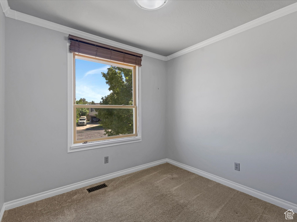 5766 W TUCKINGTON CIR Kearns, UT 84118