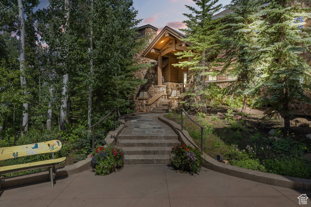 35 WHITE PINE CANYON RD Park City, UT 84060