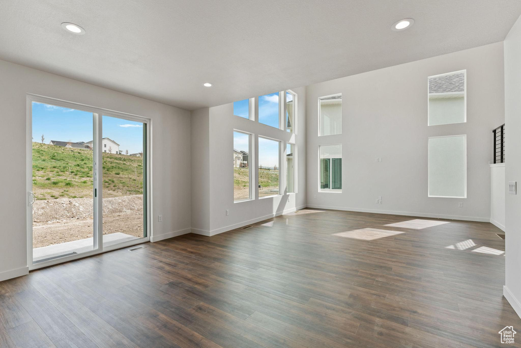 6964 W POINTE CEDAR LN #334 West Jordan, UT 84081