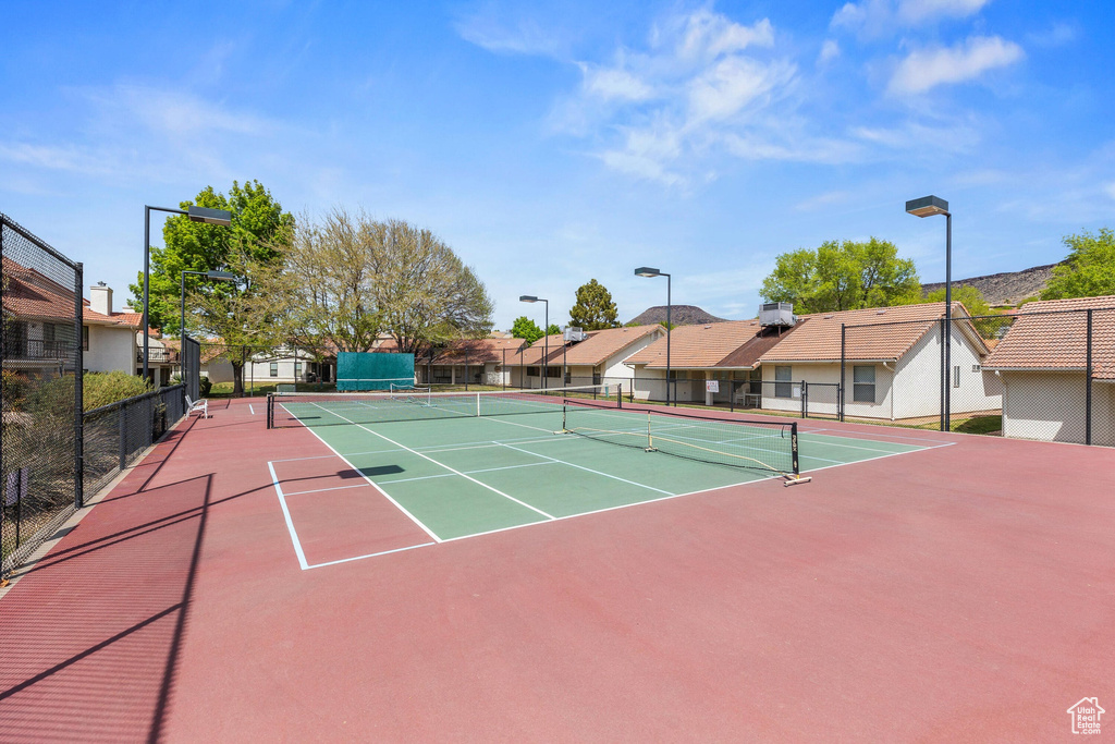 Photo 38 for MLS #2101422 at 275 S Valley View Dr #48