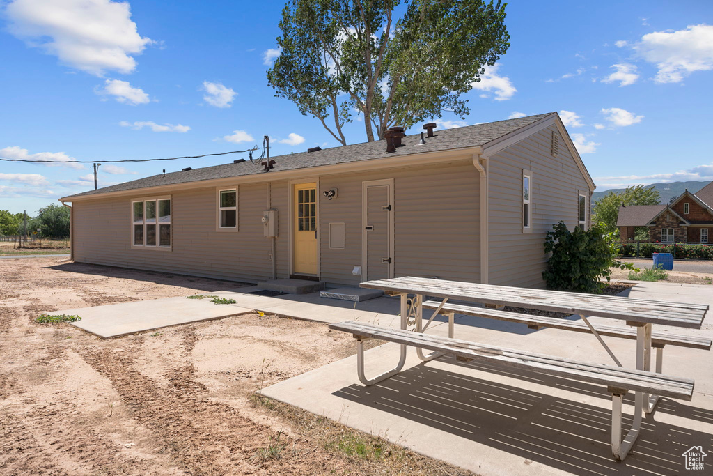 Photo 33 for MLS #2101434 at 184 W Center
