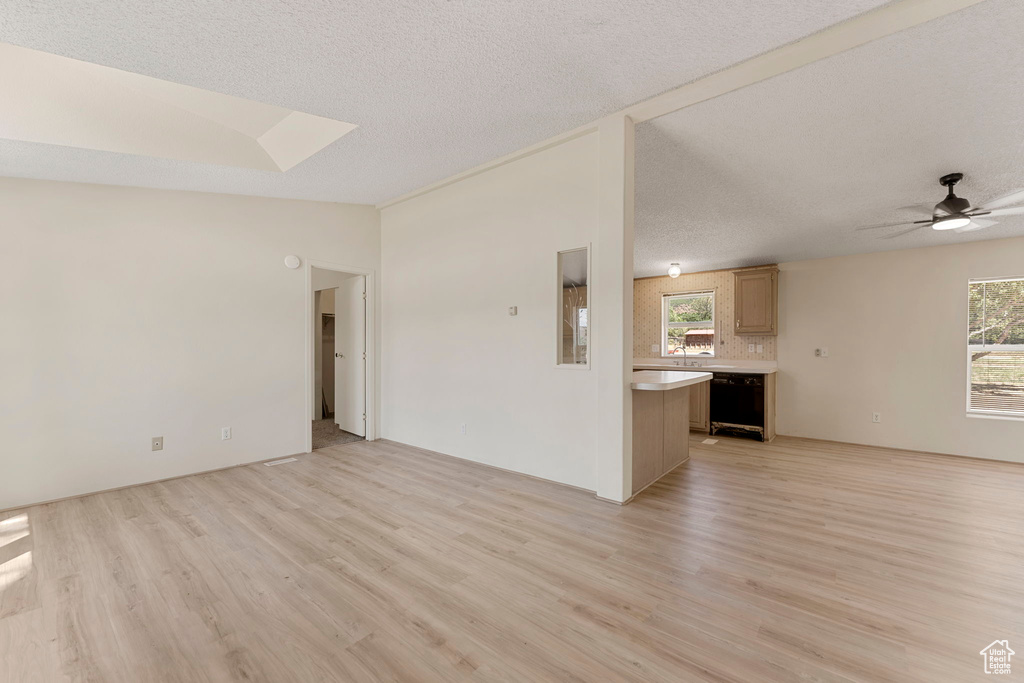 Photo 3 for MLS #2101434 at 184 W Center