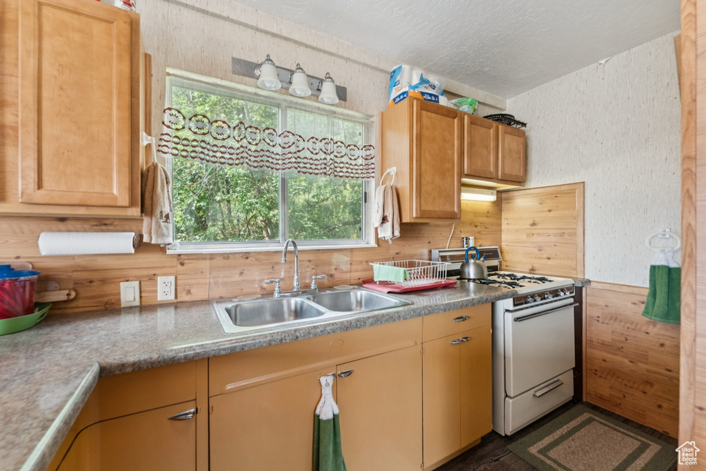 1237 LOWER COVE RD Park City, UT 84098