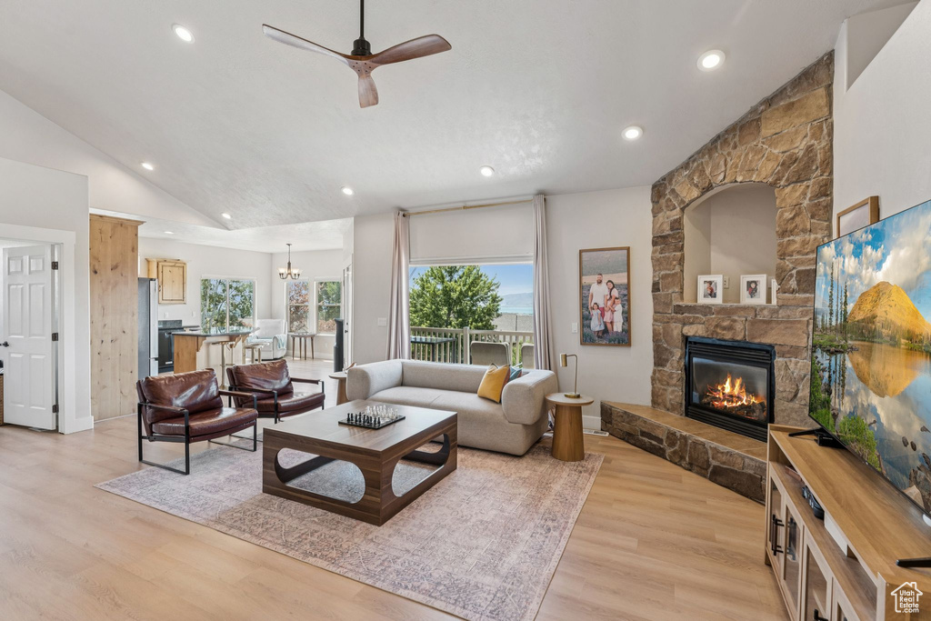 1692 E BLACKHAWK CIR Pleasant Grove, UT 84062