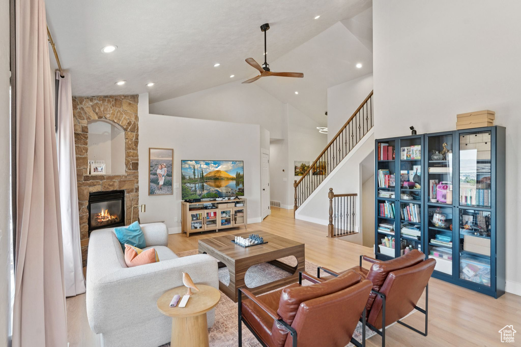 1692 E BLACKHAWK CIR Pleasant Grove, UT 84062