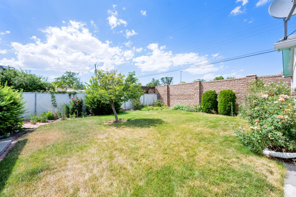 1848 W BOWLING AVE Taylorsville, UT 84129