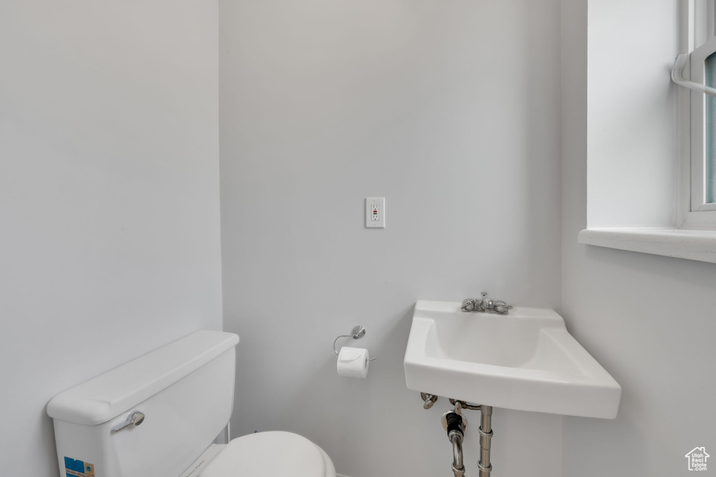 1848 W BOWLING AVE Taylorsville, UT 84129