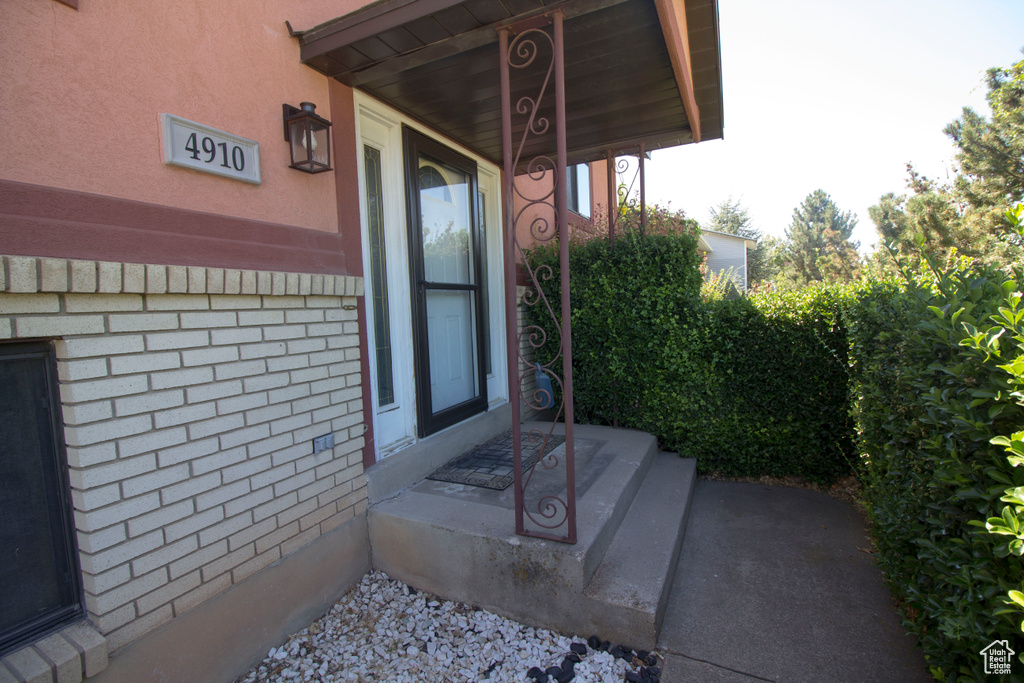 4910 S 2875 W Roy, UT 84067