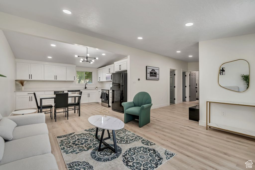 781 E 8425 S Sandy, UT 84094