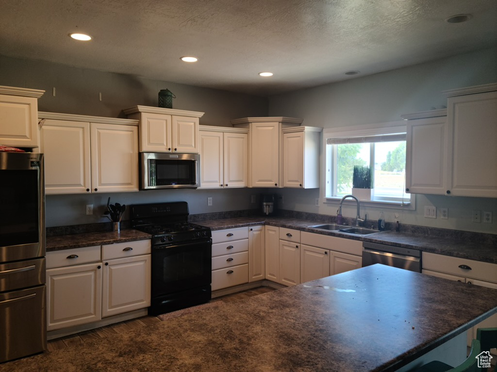 1060 S SEARLE LN Eagle Mountain, UT 84005