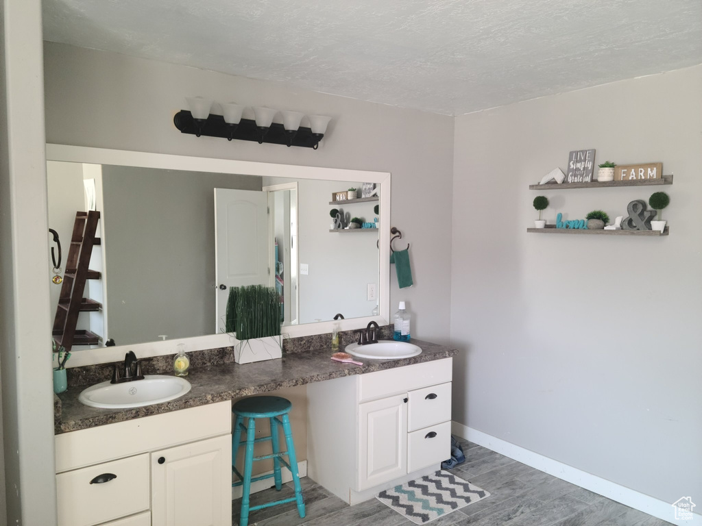 1060 S SEARLE LN Eagle Mountain, UT 84005