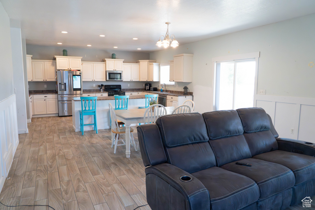 1060 SEARLE LN Eagle Mountain, UT 84005