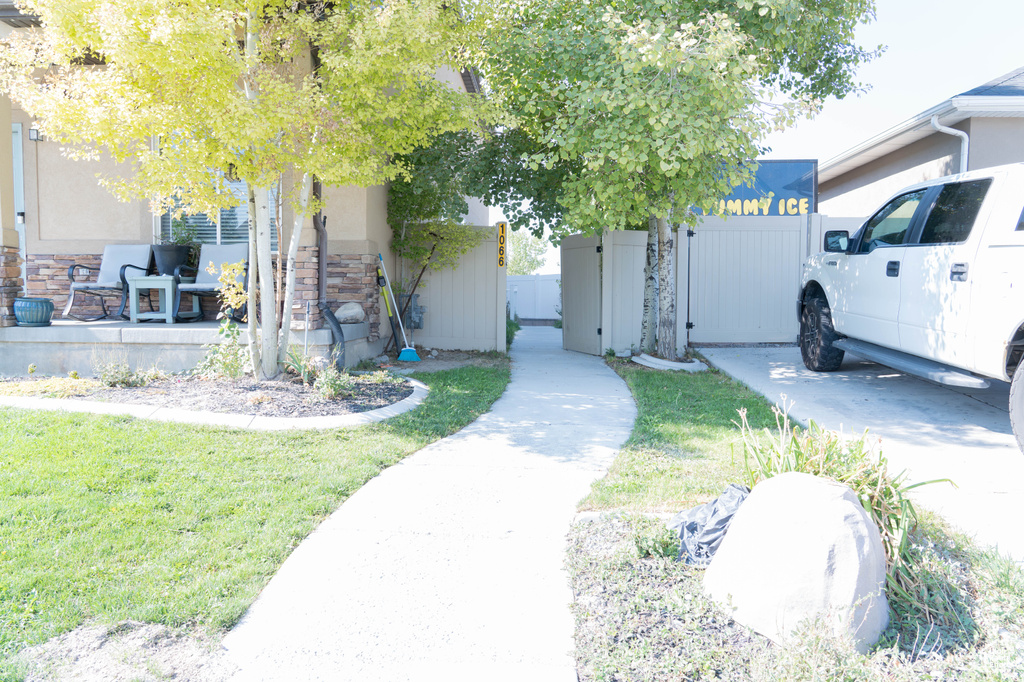 1060 SEARLE LN Eagle Mountain, UT 84005