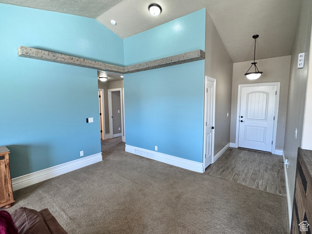 Photo 16 for MLS #2101470 at 1737 N Broadway Ave