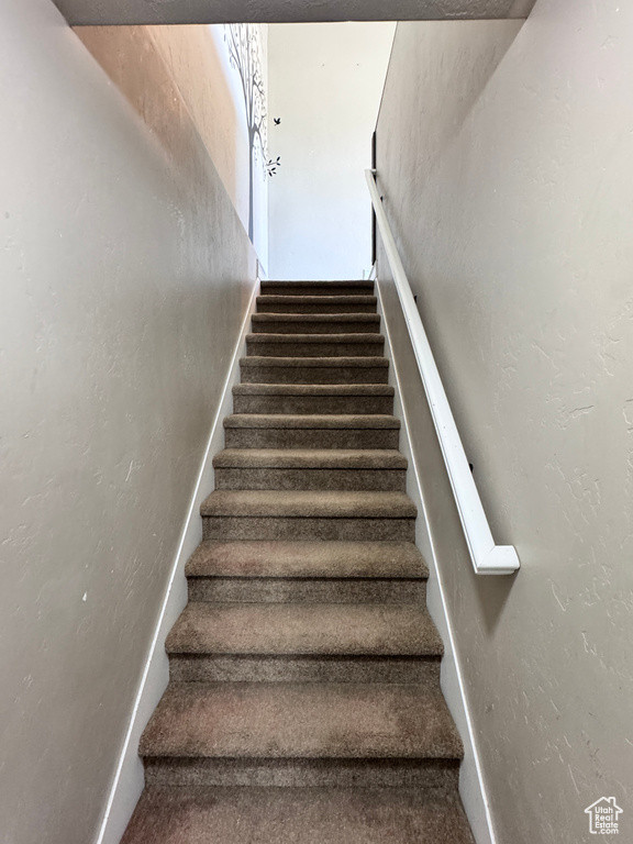 Photo 30 for MLS #2101470 at 1737 N Broadway Ave