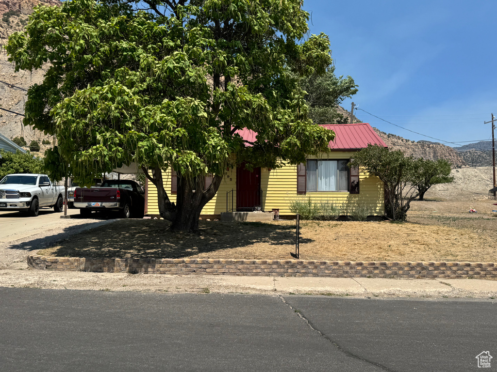 695 EDGEHILL DR Sunnyside, UT 84539