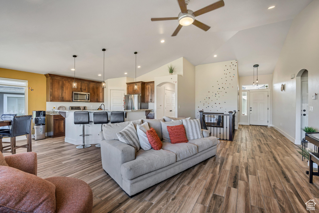 1939 N MANTLE WAY Tooele, UT 84074