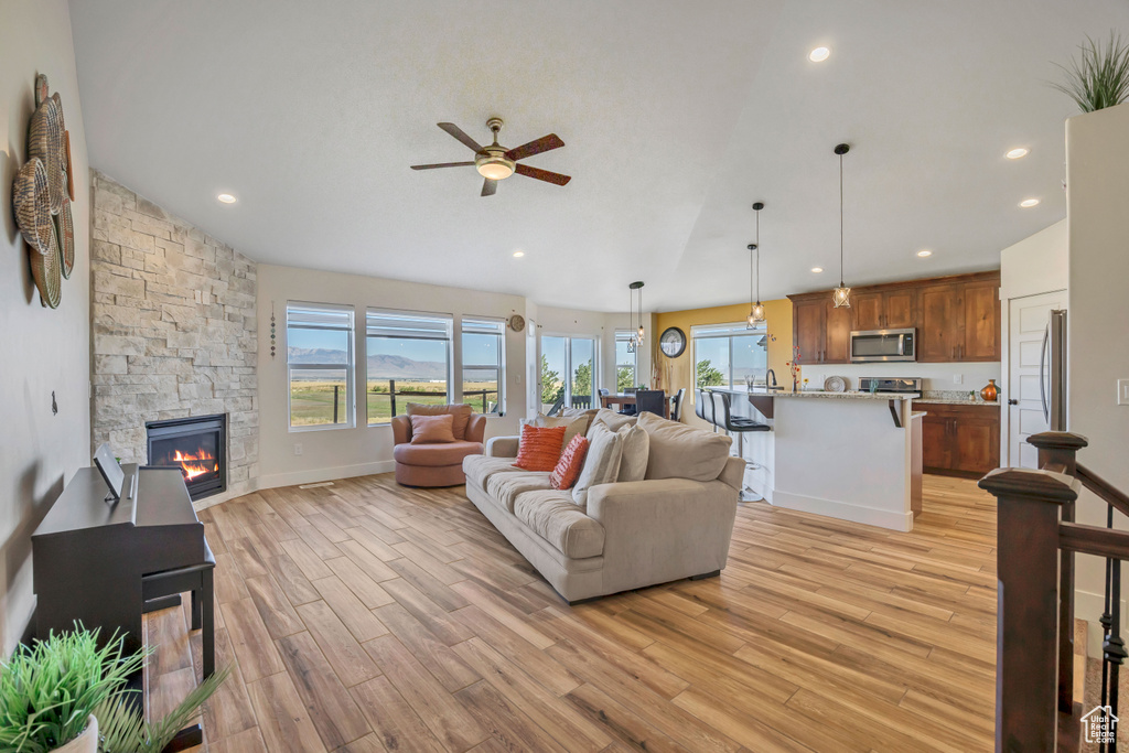 1939 N MANTLE WAY Tooele, UT 84074