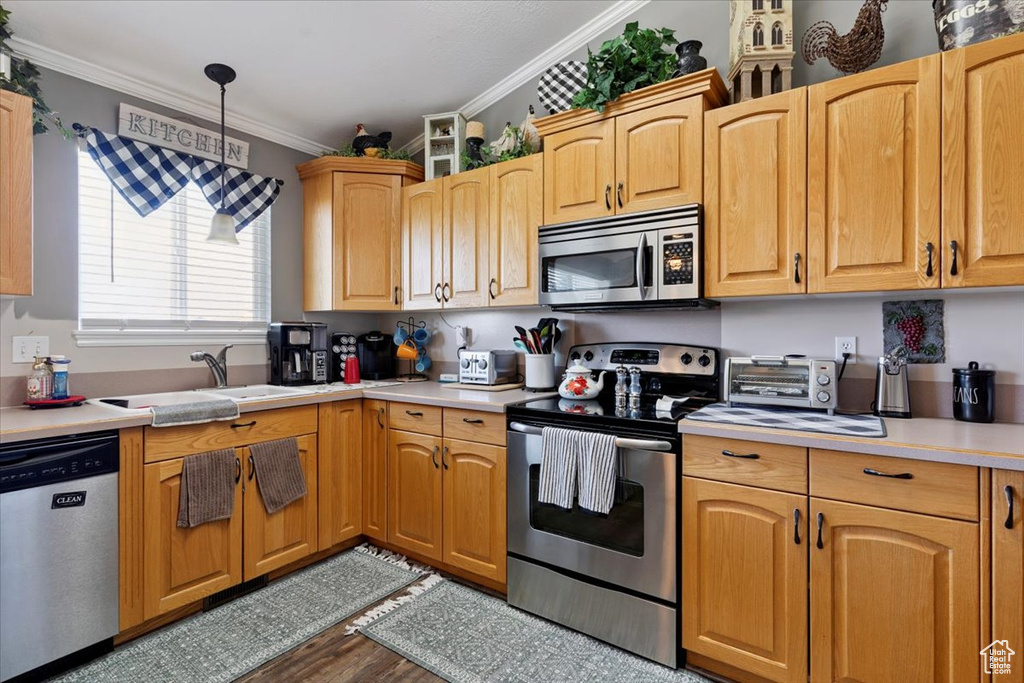 112 E 1475 N Harrisville, UT 84404
