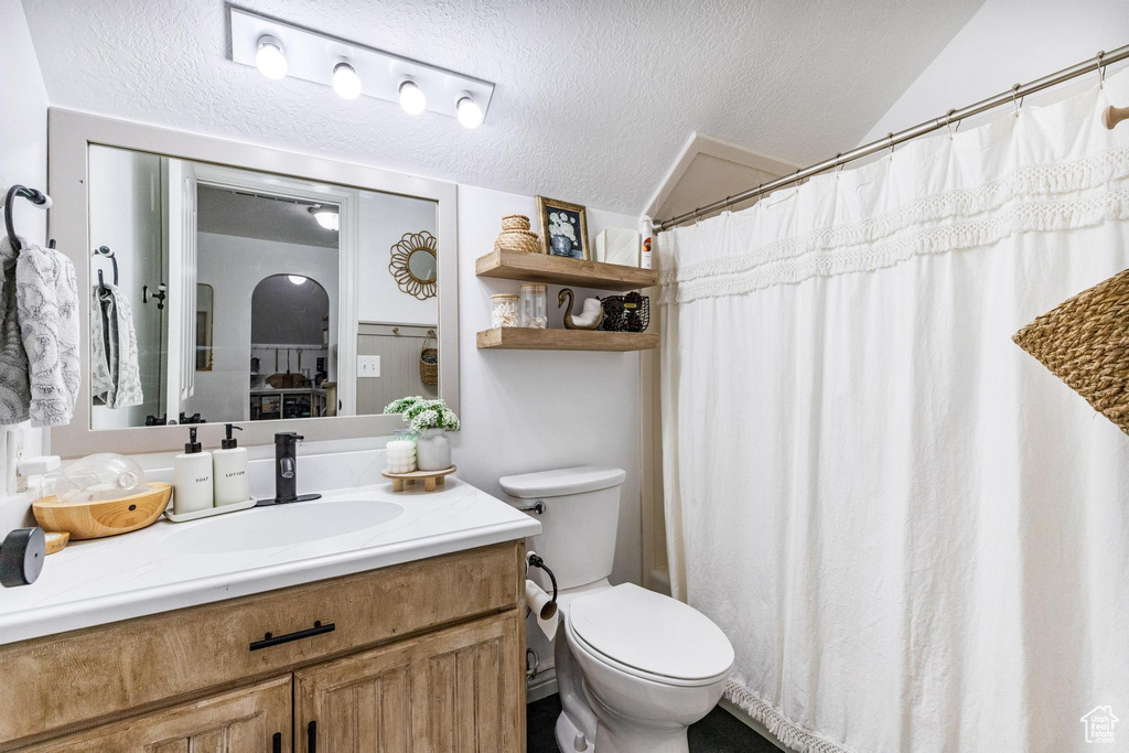 2392 S MAVERICK RD Saratoga Springs, UT 84045