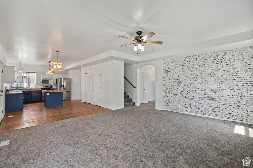 2477 N 2710 W Clinton, UT 84015