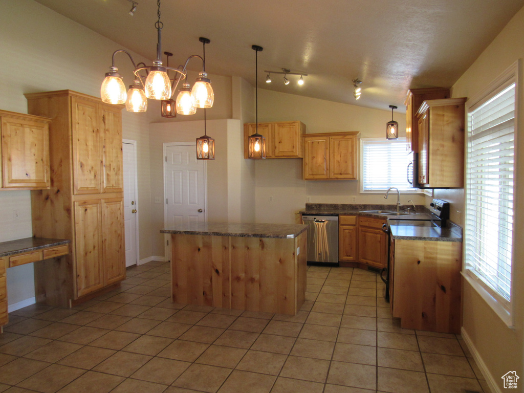 Photo 11 for MLS #2101511 at 340 W Wrathall Ln