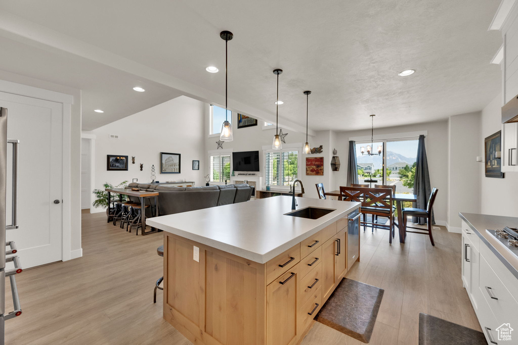 10931 S GLAMIS DUNE DR #913 South Jordan, UT 84009