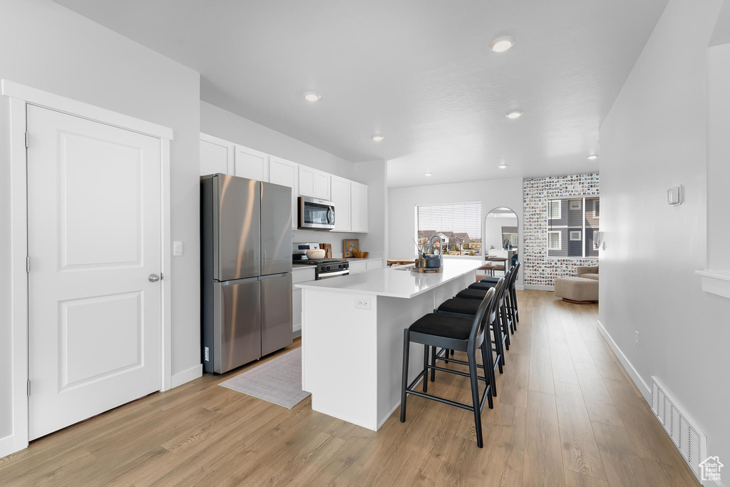942 E DRIFTER LN Saratoga Springs, UT 84045