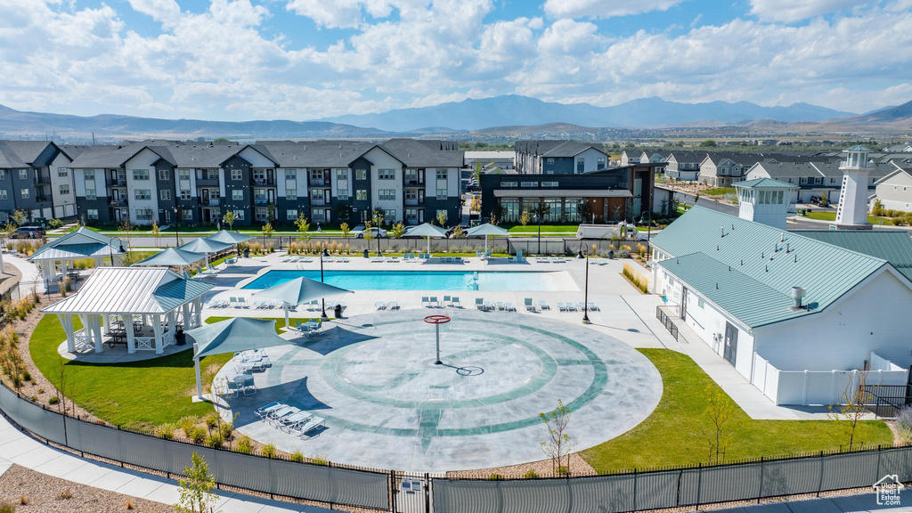 942 E DRIFTER LN Saratoga Springs, UT 84045