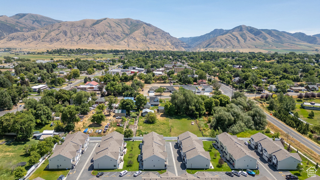 264 W 40 N Hyrum, UT 84319