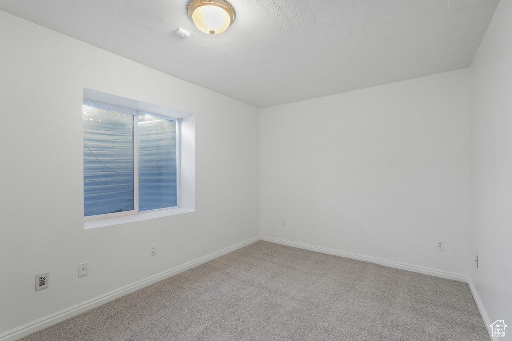 450 E WATERFORD WAY Midvale, UT 84047