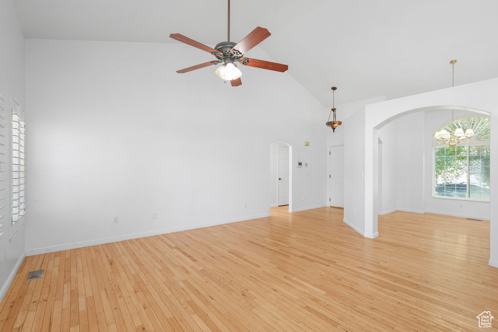 450 E WATERFORD WAY Midvale, UT 84047