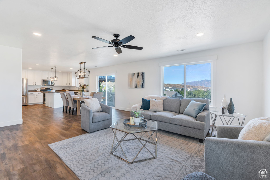 7685 N RED OAK RD Eagle Mountain, UT 84005