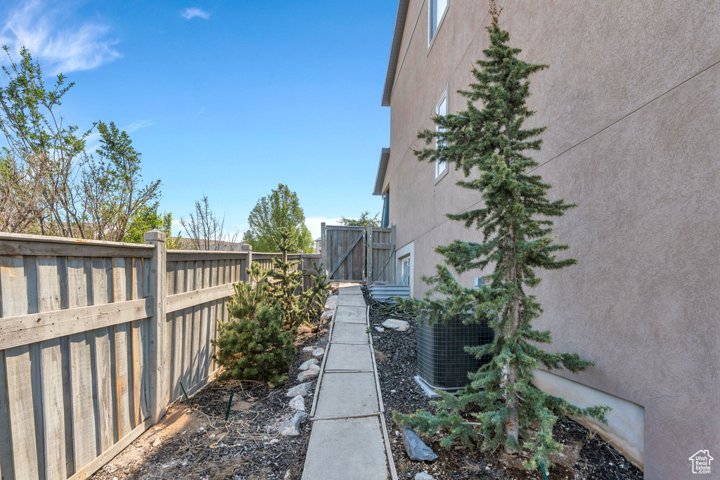 7685 N RED OAK RD Eagle Mountain, UT 84005