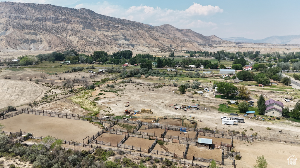 295 S 250 W Emery, UT 84522