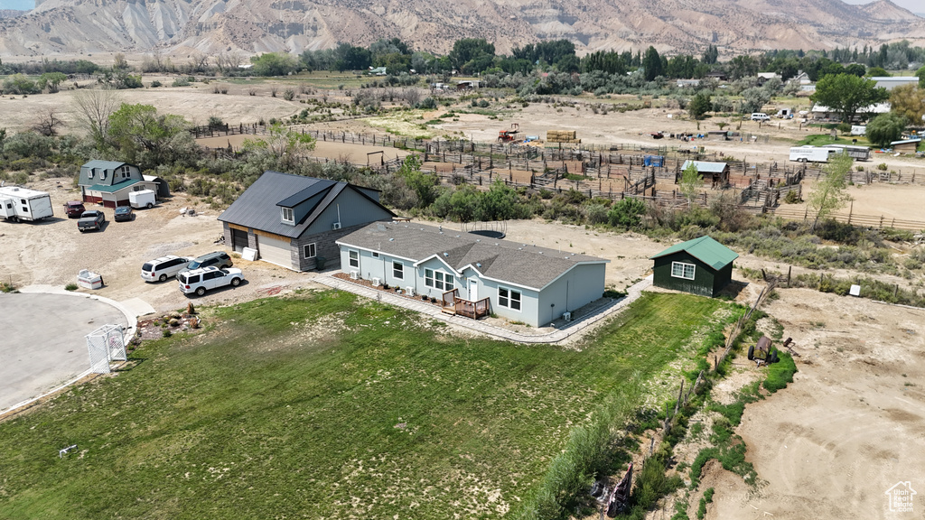 295 S 250 W Emery, UT 84522