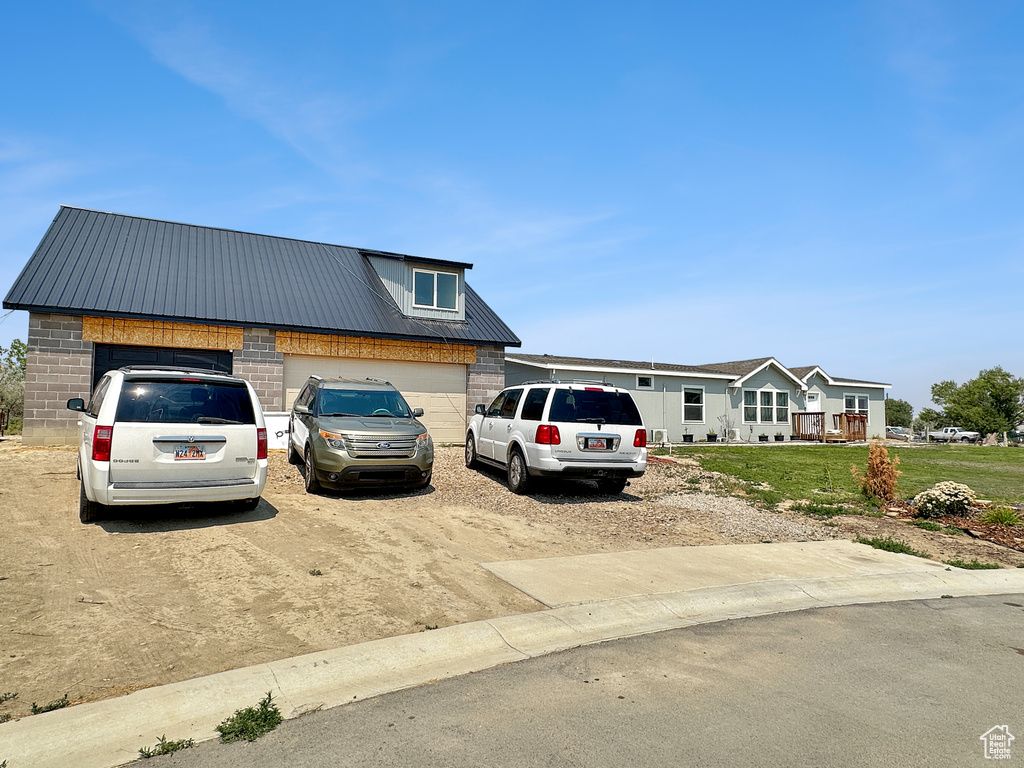 295 S 250 W Emery, UT 84522