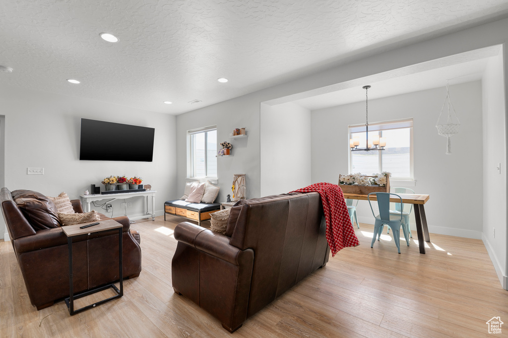 998 S 880 W Salem, UT 84653