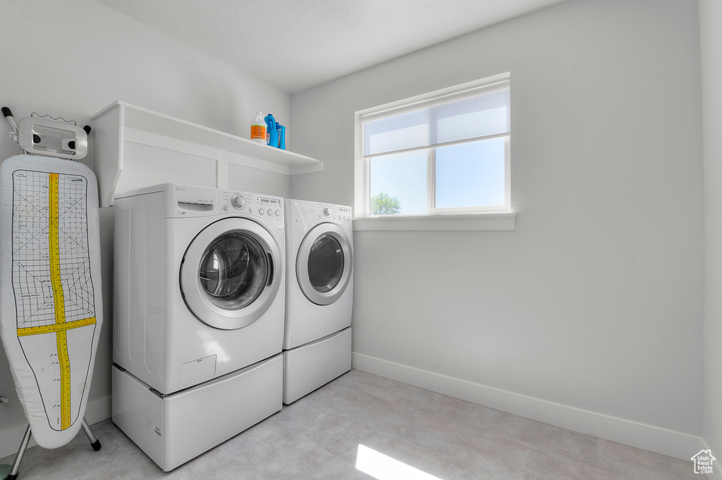998 S 880 W Salem, UT 84653