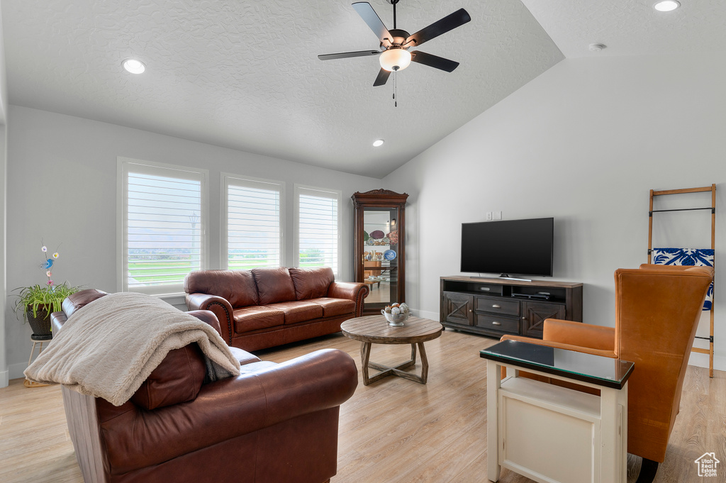 998 S 880 W Salem, UT 84653