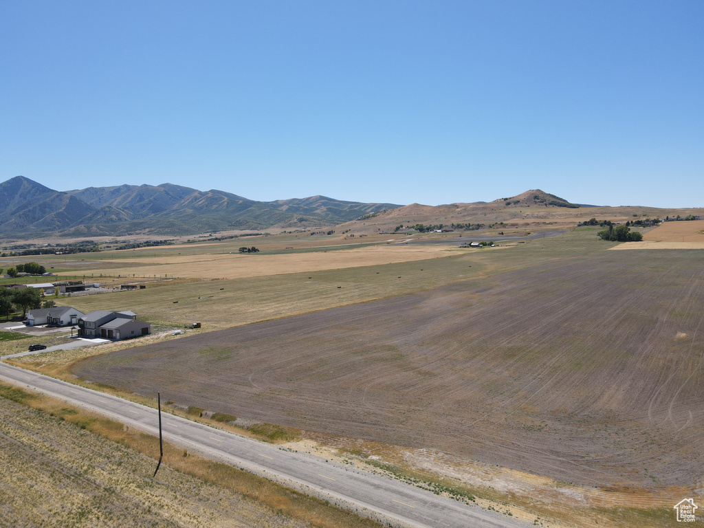 1667 N 6400 W Petersboro, UT 84325