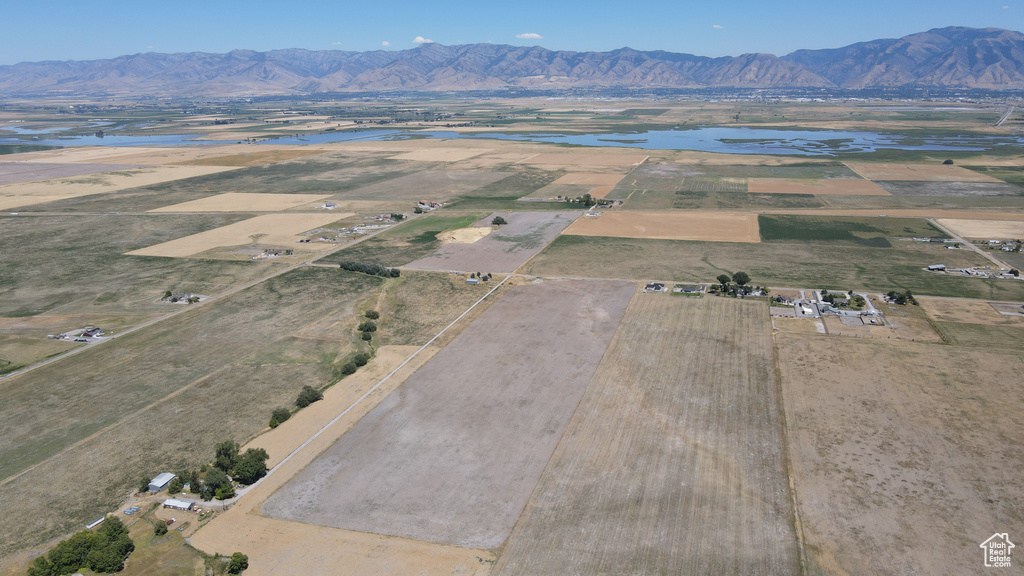 1667 N 6400 W Petersboro, UT 84325