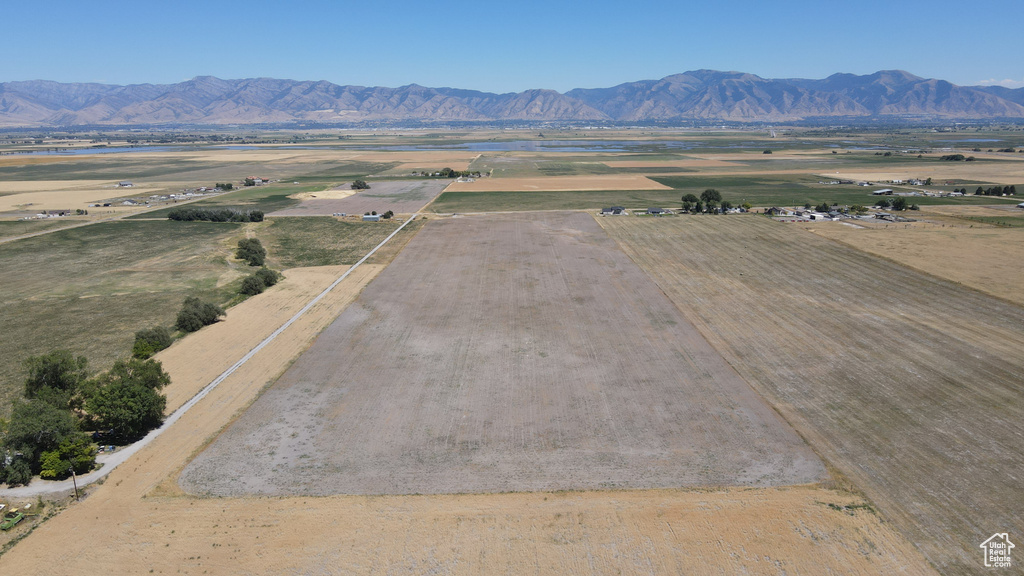 1667 N 6400 W Petersboro, UT 84325