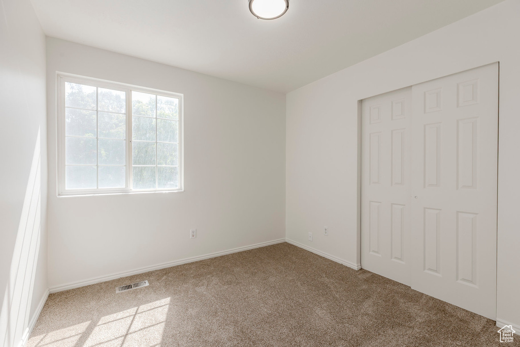 5094 W PEBBLEROCK CIR West Jordan, UT 84081