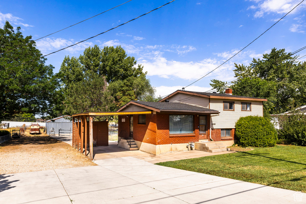 5559 S 2700 W Roy, UT 84067