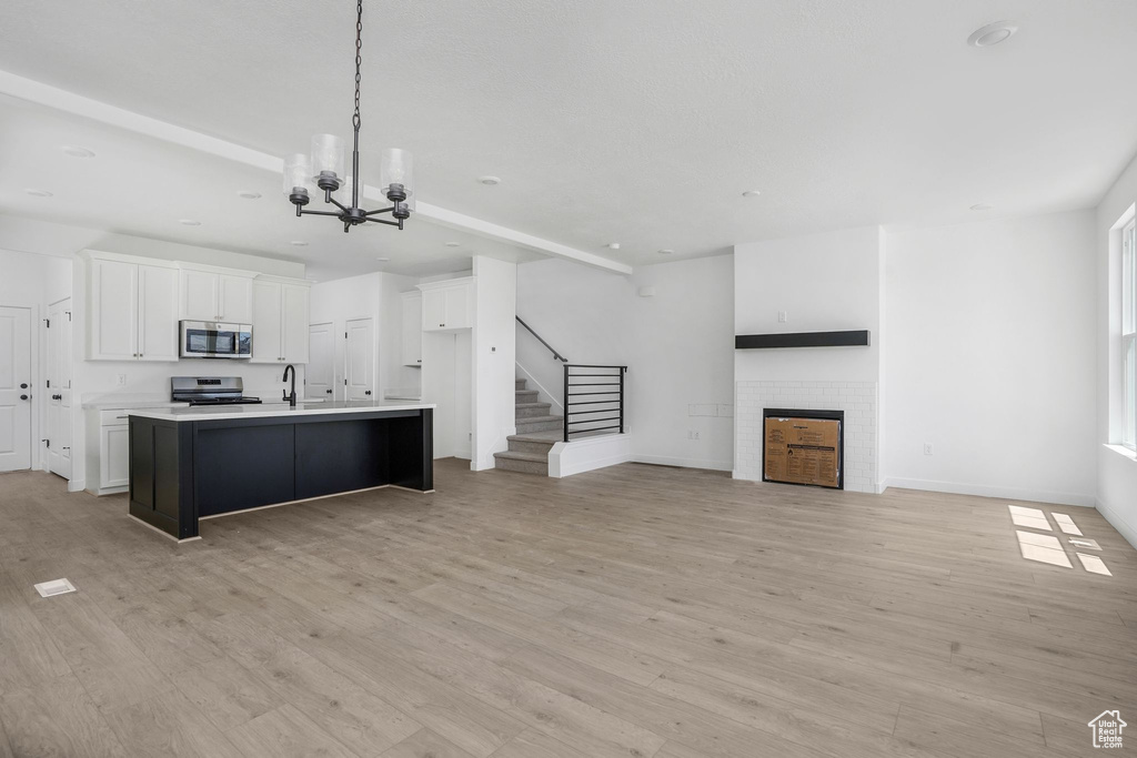 6689 W MOUNT BRISTOL LN #117 Herriman, UT 84096
